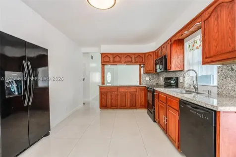 8250 SW 3rd Place North Lauderdale FL 33068