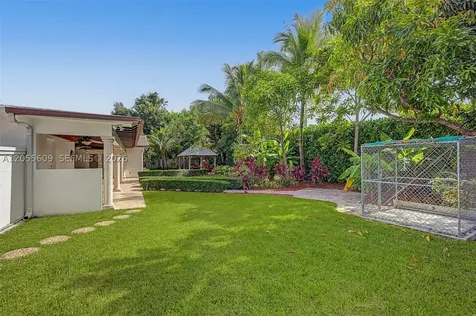 11633 SW 102nd Court Miami FL 33176