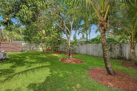 11633 SW 102nd Court Miami FL 33176