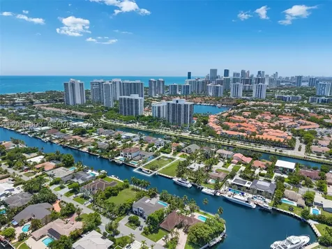 460 Holiday Drive Hallandale Beach FL 33009