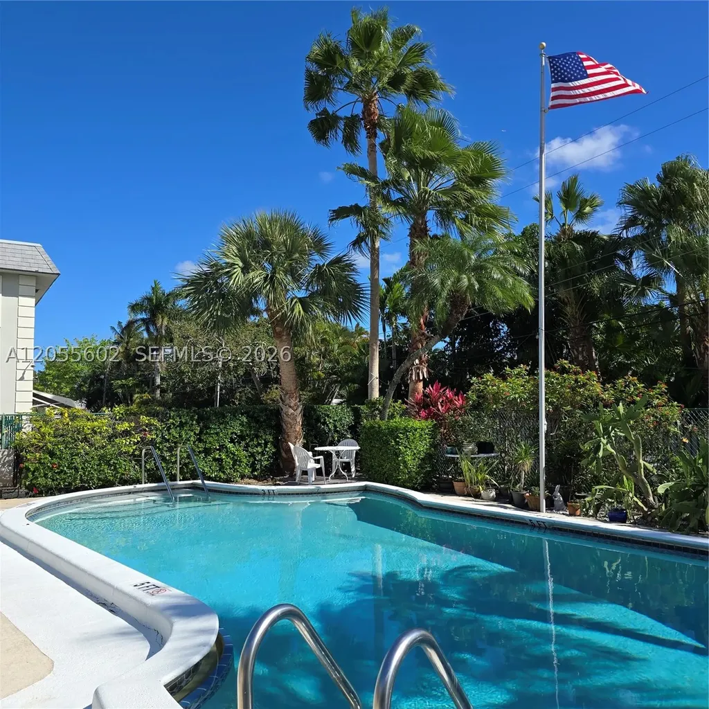 1520 Mckinley Street Hollywood FL 33020