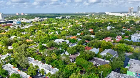 3036 Center Street Miami FL 33133