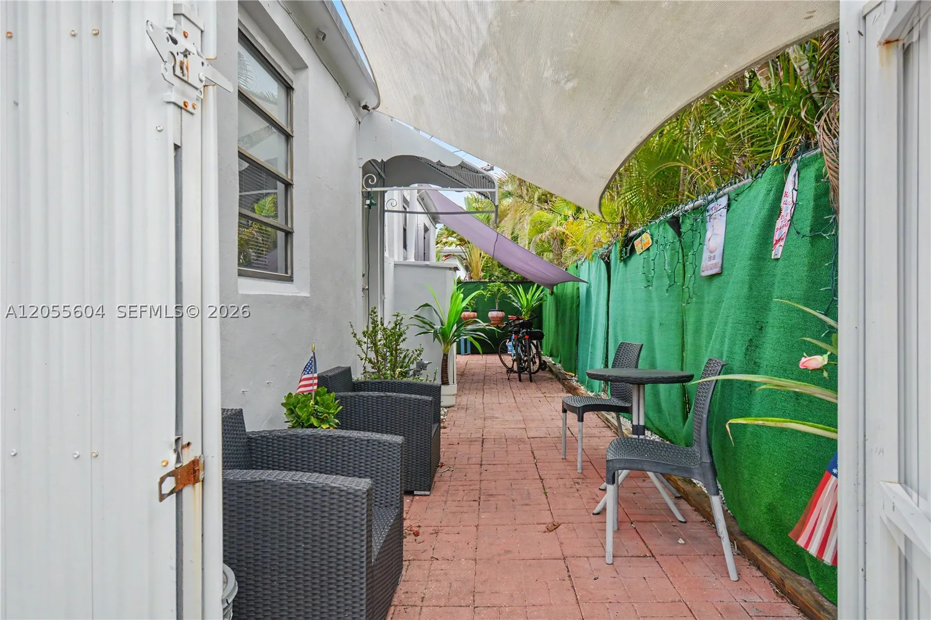 2140 Monroe Terrace Hollywood FL 33020