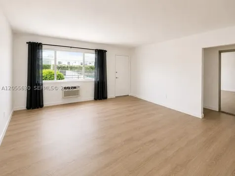 2250 Bay Drive Miami Beach FL 33141