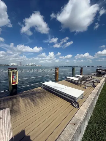 2250 Bay Drive Miami Beach FL 33141