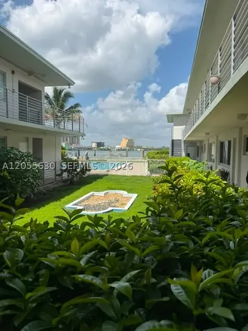 2250 Bay Drive Miami Beach FL 33141