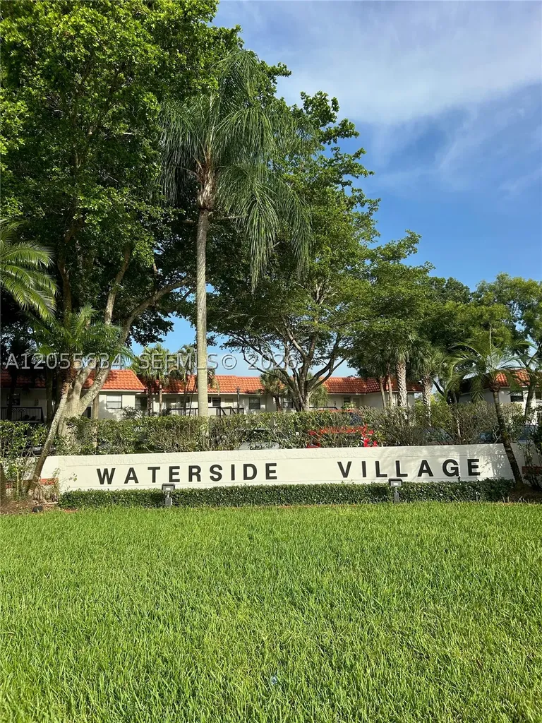 15710 E Waterside Circle Sunrise FL 33326