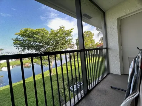 15710 E Waterside Circle Sunrise FL 33326
