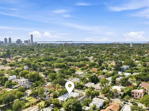 1621 SW 11th Terrace Miami FL 33135