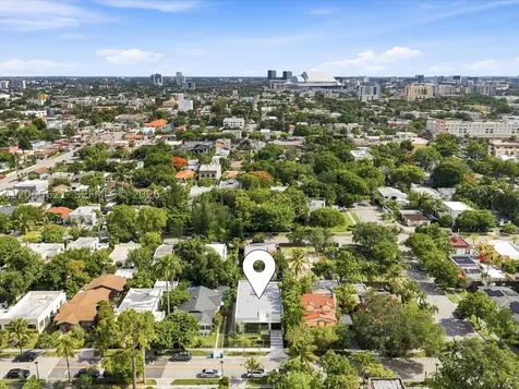 1621 SW 11th Terrace Miami FL 33135