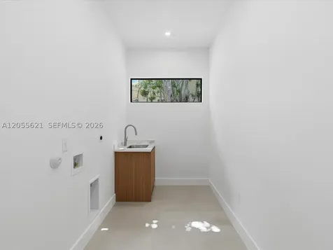 1621 SW 11th Terrace Miami FL 33135