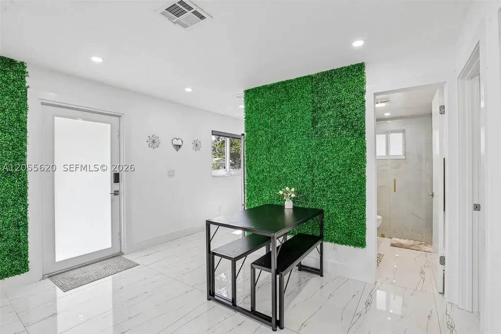 316 N 61st Avenue Hollywood FL 33024