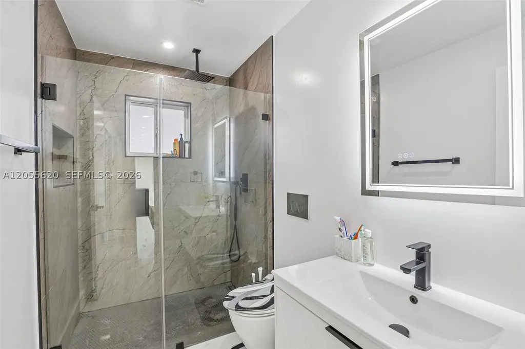 316 N 61st Avenue Hollywood FL 33024