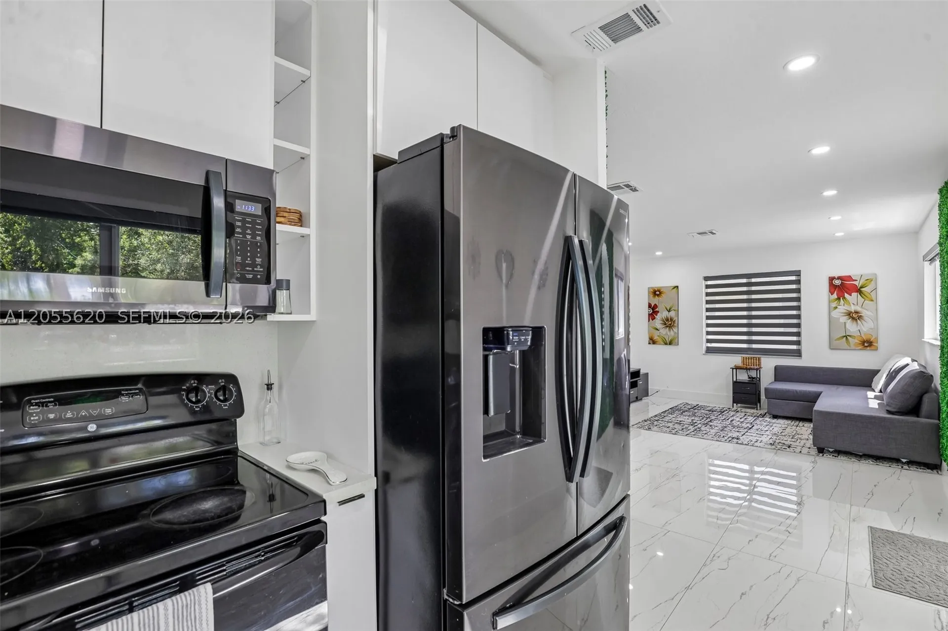 316 N 61st Avenue Hollywood FL 33024