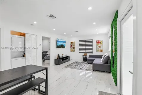 316 N 61st Avenue Hollywood FL 33024