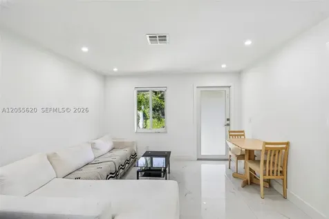 316 N 61st Avenue Hollywood FL 33024