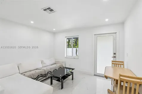 316 N 61st Avenue Hollywood FL 33024