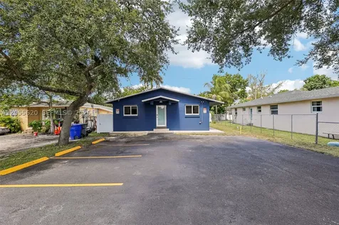 316 N 61st Avenue Hollywood FL 33024