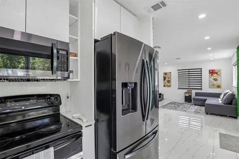 316 N 61st Avenue Hollywood FL 33024