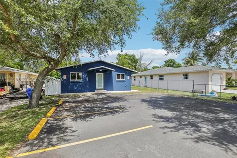316 N 61st Avenue Hollywood FL 33024