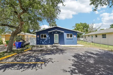 316 N 61st Avenue Hollywood FL 33024