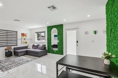 316 N 61st Avenue Hollywood FL 33024