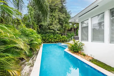 4155 Pamona Avenue Miami FL 33133