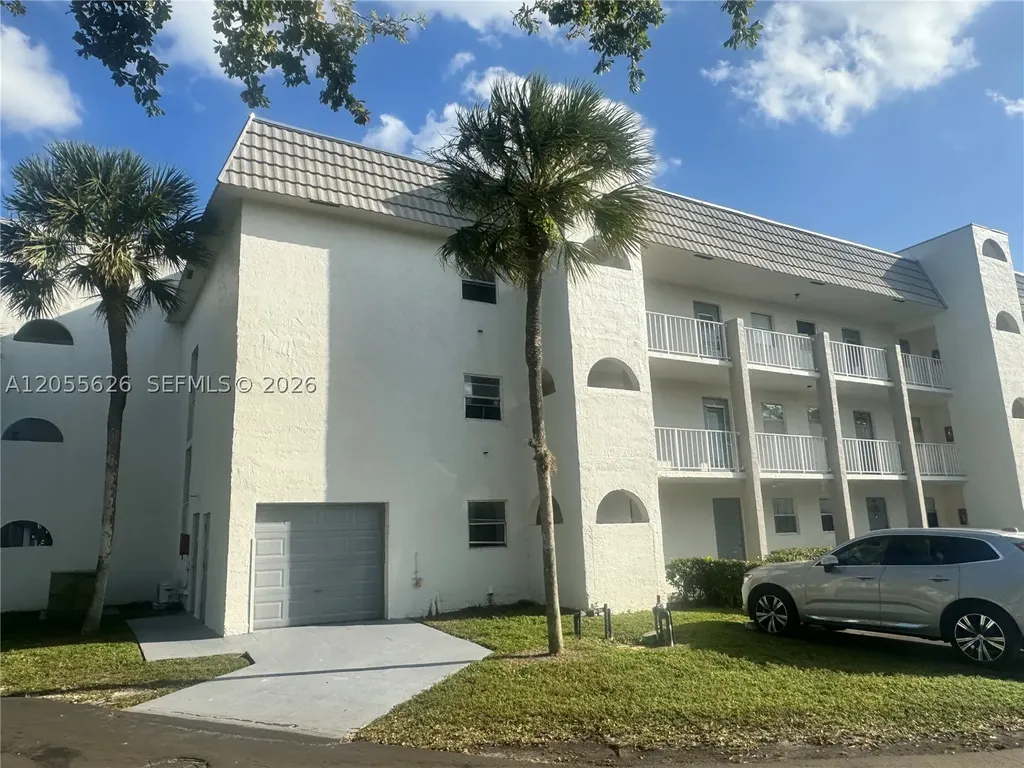 8135 Sunrise Lakes Boulevard Sunrise FL 33322
