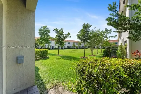5010 Genove Place Riviera Beach FL 33410