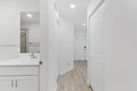 5010 Genove Place Riviera Beach FL 33410