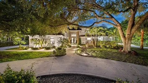 5831 NW 81st Terrace Parkland FL 33067
