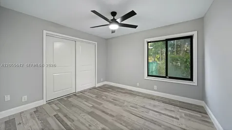 5831 NW 81st Terrace Parkland FL 33067