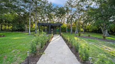 5831 NW 81st Terrace Parkland FL 33067