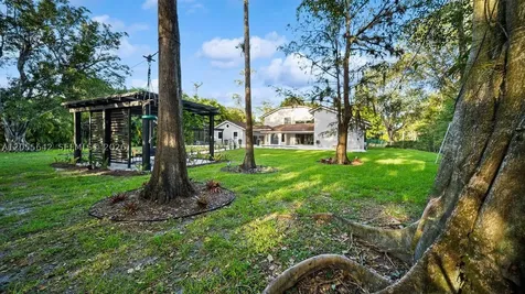5831 NW 81st Terrace Parkland FL 33067