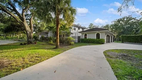 5831 NW 81st Terrace Parkland FL 33067