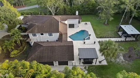 5831 NW 81st Terrace Parkland FL 33067