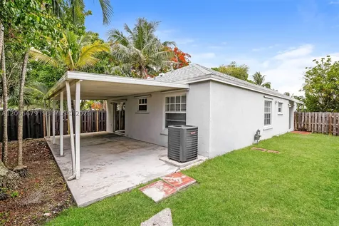 10352 SW 208th Lane Cutler Bay FL 33189
