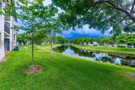 9879 Nob Hill Court Sunrise FL 33351