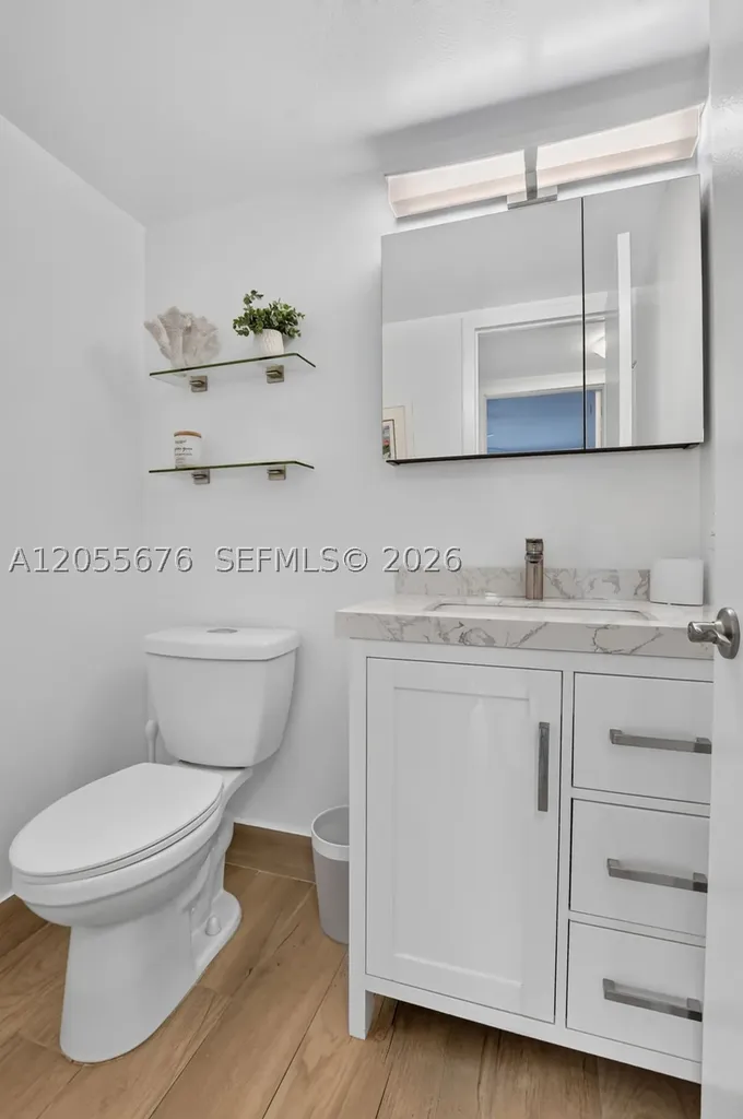 3052 Guildford C Boca Raton FL 33434