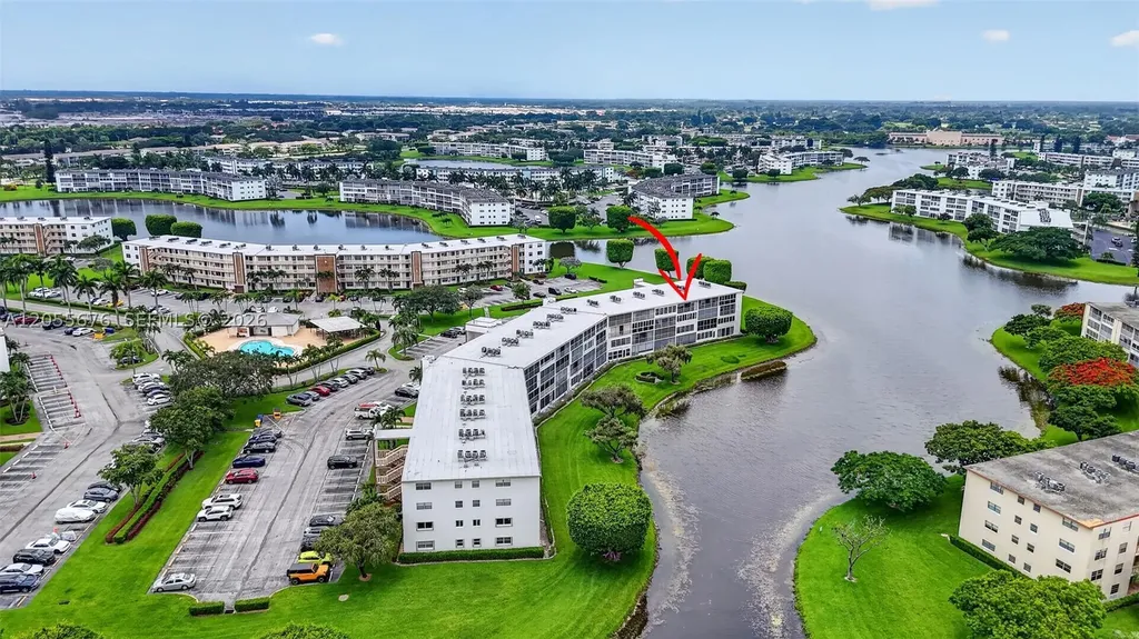 3052 Guildford C Boca Raton FL 33434