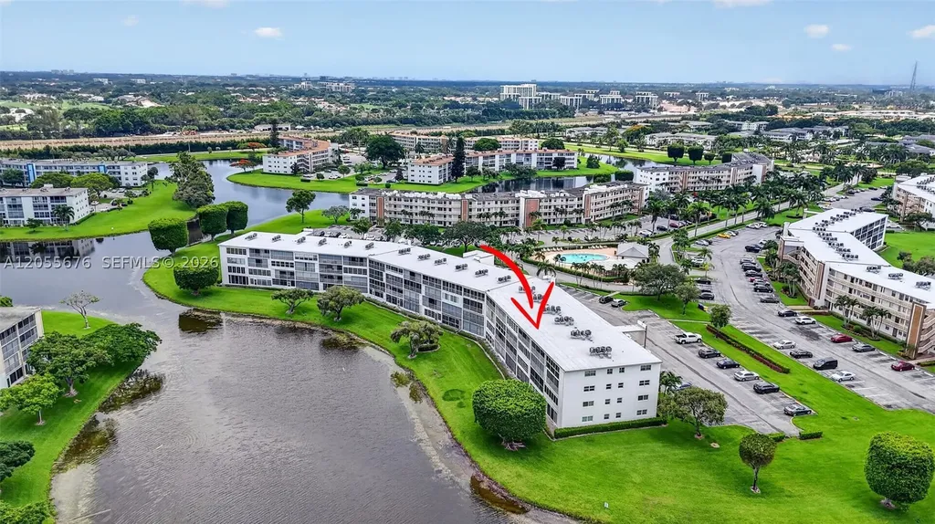 3052 Guildford C Boca Raton FL 33434