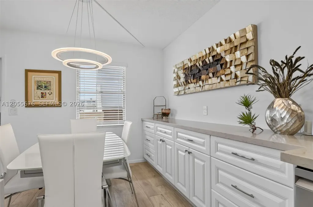 3052 Guildford C Boca Raton FL 33434