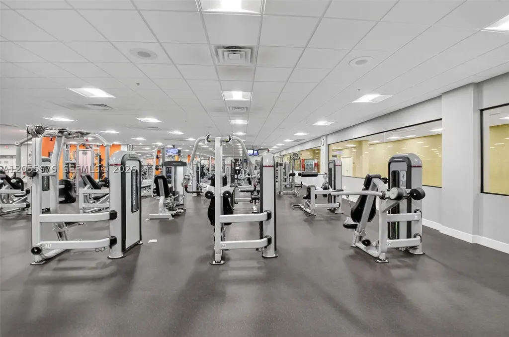 3052 Guildford C Boca Raton FL 33434