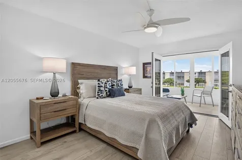 3052 Guildford C Boca Raton FL 33434