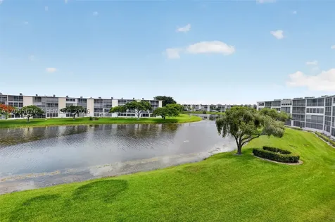 3052 Guildford C Boca Raton FL 33434
