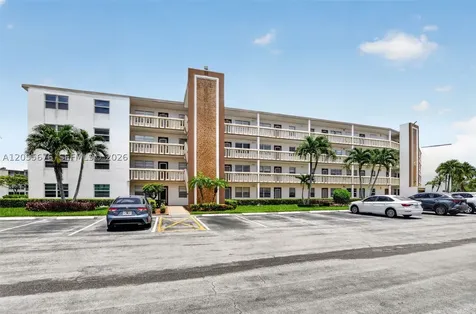 3052 Guildford C Boca Raton FL 33434