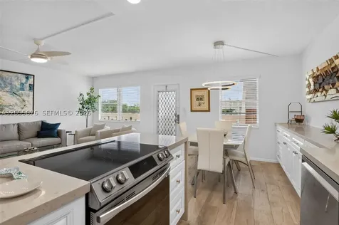 3052 Guildford C Boca Raton FL 33434