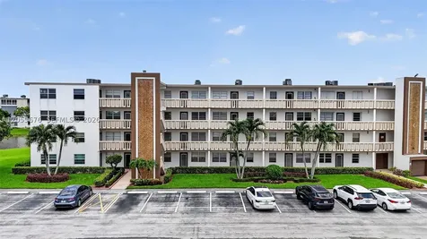 3052 Guildford C Boca Raton FL 33434