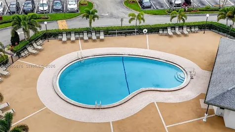 3052 Guildford C Boca Raton FL 33434