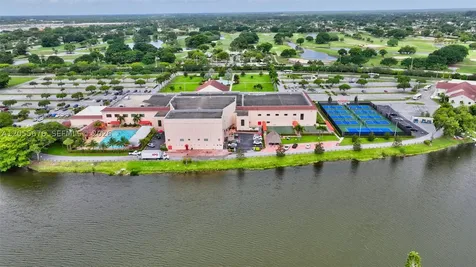 3052 Guildford C Boca Raton FL 33434